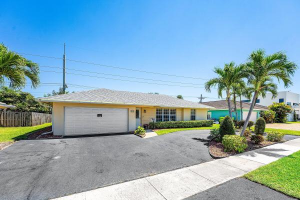 Boca Raton Square, 1110 SW 9th Ave, Boca Raton, Florida 33486, image 1