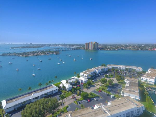 1201 N Sugar Sands Blvd #7, Riviera Beach, Florida 33404, image 2