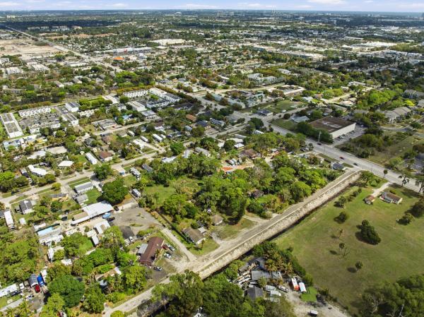 West Palm Beach No HOA, 5133 Pine Grove Dr, West Palm Beach, Florida 33417, image 1