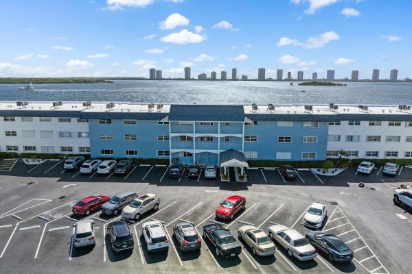Shore Club, 100 Shore Ct #105, North Palm Beach, Florida 33408, image 3