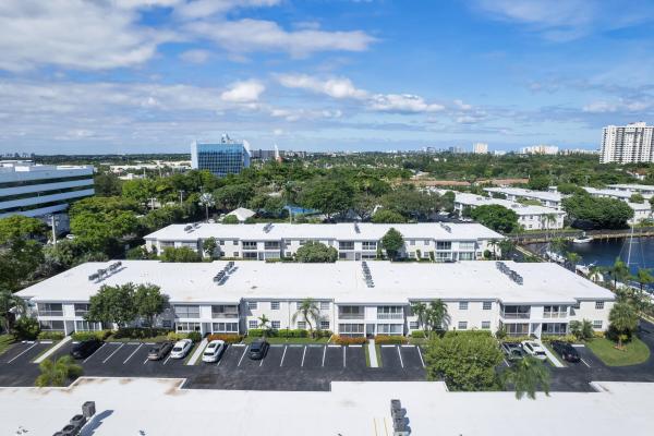 Bay Colony Club, 6299 Bay Club Dr #4, Fort Lauderdale, Florida 33308, image 1