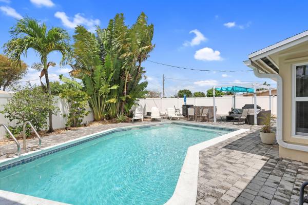 Fairlawn, 1325 SE 1st Ave, Deerfield Beach, Florida 33441, image 1
