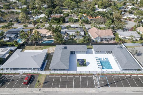 Coral Gardens, 2025 NE 26th St #1-3, Wilton Manors, Florida 33305, image 1