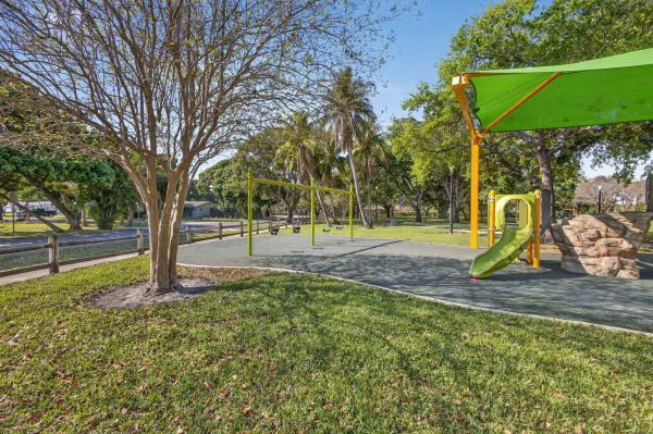 Westfield At West Palm Beach, 1827 Pinehurst Dr, West Palm Beach, Florida 33407, image 1