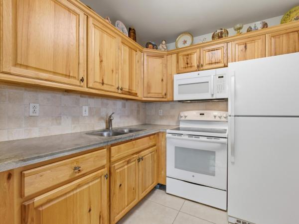 Sterling Village, 480 Horizon, Boynton Beach, Florida 33435, image 1