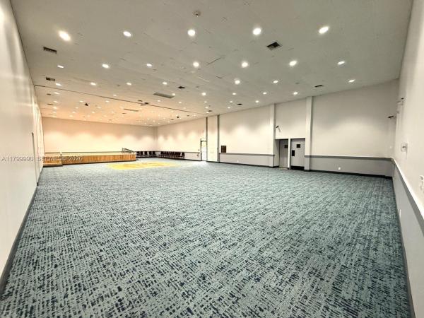 Plaza Of The Americas, 17021 N Bay Rd #105, Sunny Isles Beach, Florida 33160, image 2
