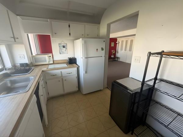 Plaza Of The Americas, 17021 N Bay Rd #706, Sunny Isles Beach, Florida 33160, image 1