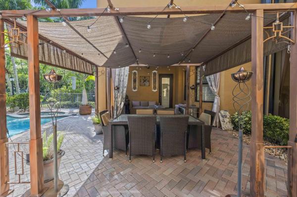 Versailles At Wellington, 10376 Trianon Pl, Wellington, Florida 33449, image 1