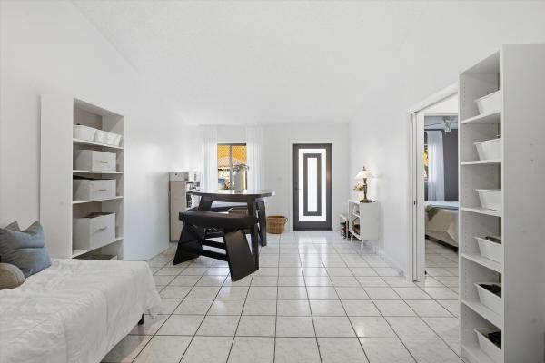 Alameda By The Lake, 5465 W 27th Ln, Hialeah, Florida 33016, image 2