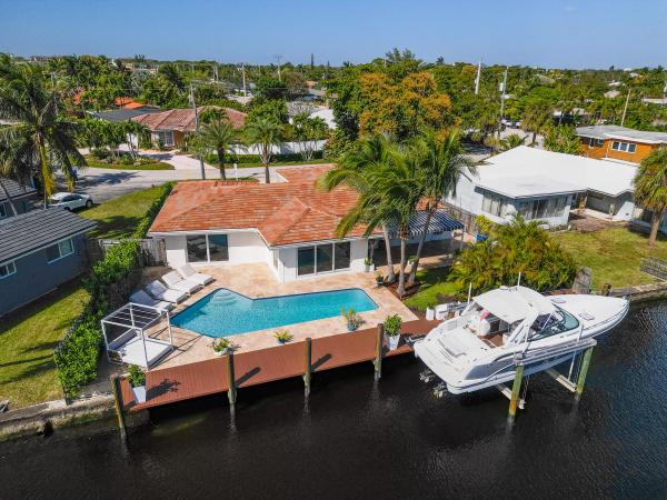 Coral Point, 2164 NE 25th St, Wilton Manors, Florida 33305, image 2