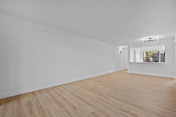 Pinewood At Eastpointe Country Club, 13369 Touchstone Pl #101, Palm Beach Gardens, Florida 33418, image 2