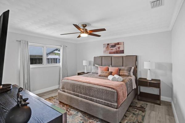 Garden Isles, 470 SE 4th Ct, Pompano Beach, Florida 33060, image 1