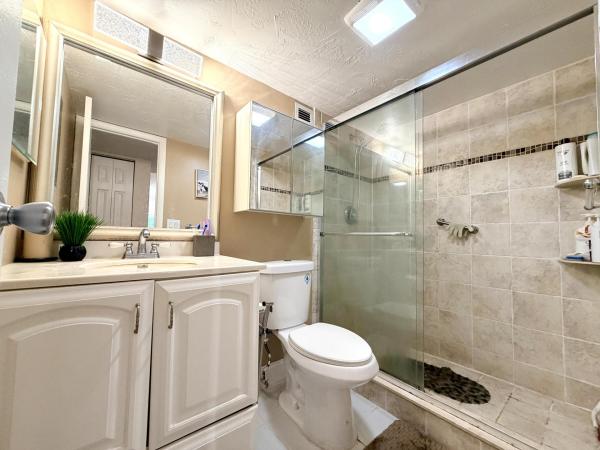 The Falls Of Inverrary, 6260 S Falls Circle Dr #201, Lauderhill, Florida 33319, image 2