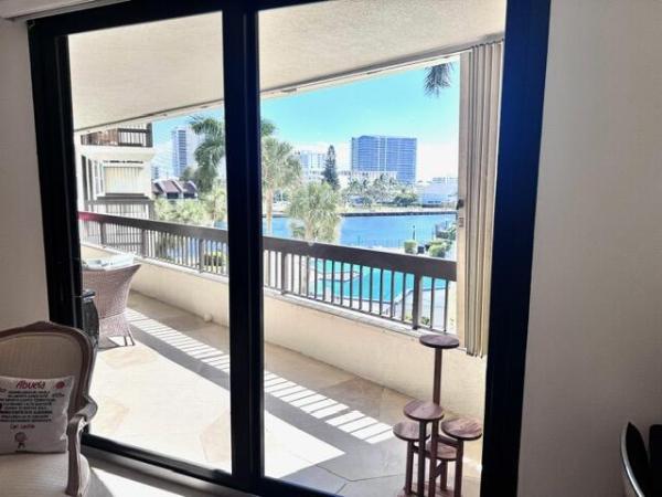 Voyager, 2900 NE 14th Street Cswy #311, Pompano Beach, Florida 33062, image 2