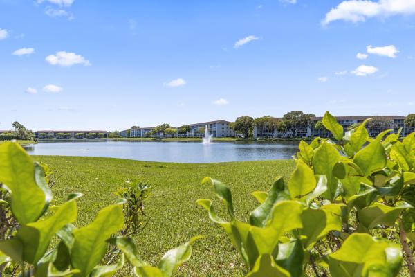 Cambridge At Century Village, 1000 SW 125th Ave #211N, Pembroke Pines, Florida 33027, image 3
