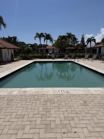 Knob Hill Club, 337 Knob Hill Blvd, Boca Raton, Florida 33431, image 3