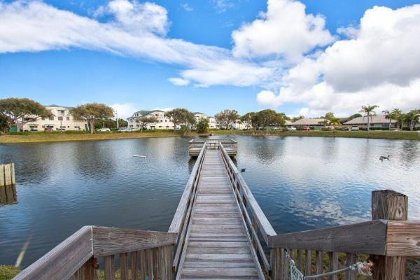 Bella Vista On The Park, 820 Bella Vista Ct S #20, Jupiter, Florida 33477, image 1