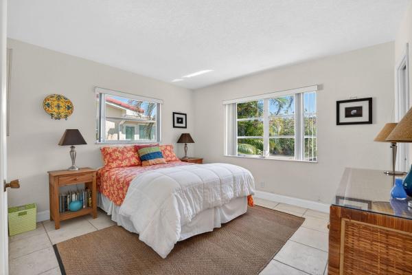 Crystal Lake Villas, 4340 NW 13th Ave, Deerfield Beach, Florida 33064, image 3