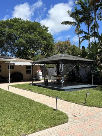 East Haven, 720 NE 7th St, Pompano Beach, Florida 33060, image 1