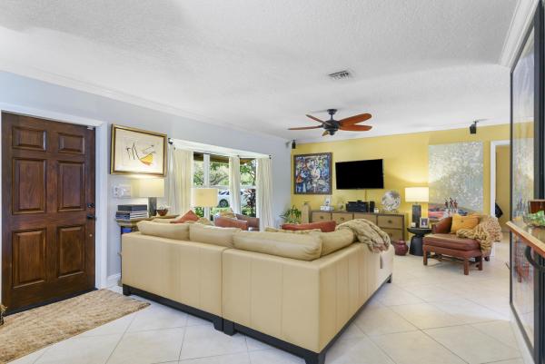 Coral Springs Lakes, 10170 NW 39th Ct, Coral Springs, Florida 33065, image 3