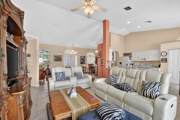 The Estates Of Royal Palm Beach, 132 Kapok Cres, Royal Palm Beach, Florida 33411, image 3