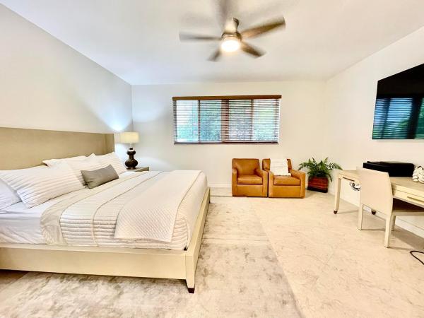 Pelican Harbor, 3567 Commodore Cir, Delray Beach, Florida 33483, image 1