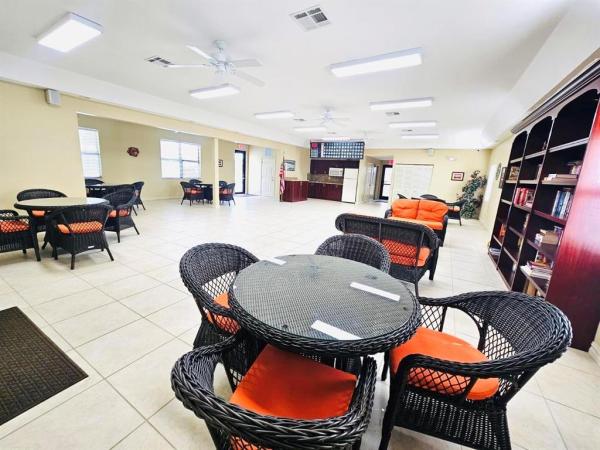 Viewpointe, 5570 Lakeside Dr #102, Margate, Florida 33063, image 1