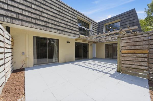 Glenwood Townhomes, 1424 14th Ter #1424, Palm Beach Gardens, Florida 33418, image 1