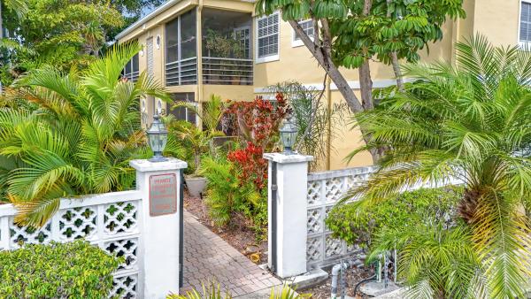 Garden Isle Villas, 305 SE 11th Ave #D, Pompano Beach, Florida 33060, image 3