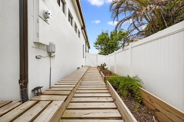 1783 SW Erie St, Port St. Lucie, Florida 34953, image 3