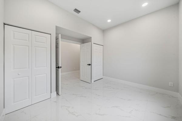 Valencia Isles, 11431 Lanai Ln, Boynton Beach, Florida 33437, image 3