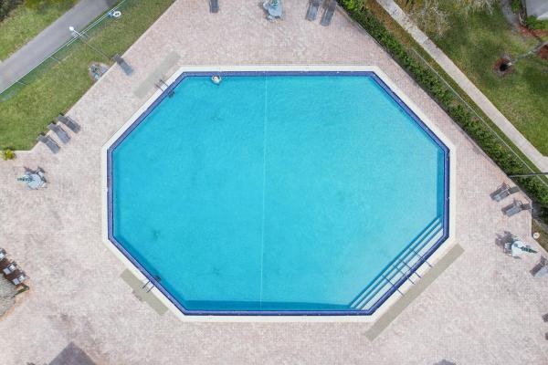 Colony Point, 1101 Colony Point Cir #404, Pembroke Pines, Florida 33026, image 1