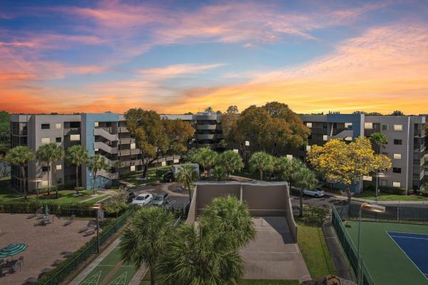 Colony Point, 1101 Colony Point Cir #404, Pembroke Pines, Florida 33026, image 1