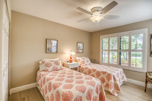 Townhomes Of Marlwood, 18 Edinburgh Dr, Palm Beach Gardens, Florida 33418, image 1