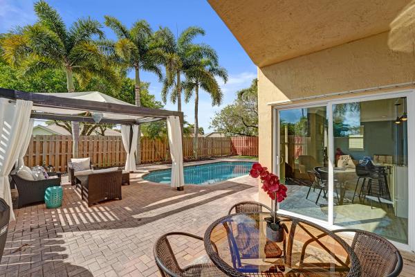Vista Filare, 14594 Via Tivoli Ct, Davie, Florida 33325, image 1