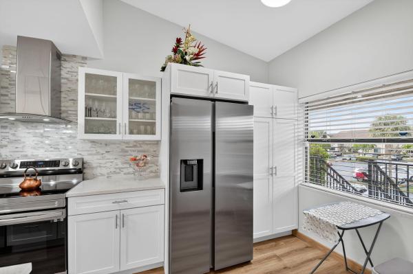 Gardens Of Willow Bend, 7855 Willow Spring Dr #725, Lake Worth, Florida 33467, image 2