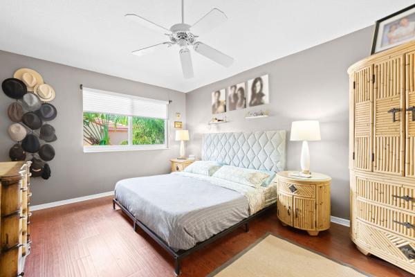 West Lake Village, 1140 Linden St, Hollywood, Florida 33019, image 1