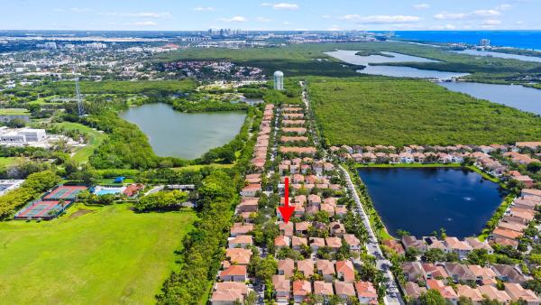 West Lake Village, 1140 Linden St, Hollywood, Florida 33019, image 1