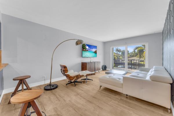 River Manor, 3004 NE 5th Ter #206-C, Wilton Manors, Florida 33334, image 3