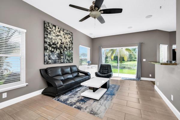 Grande Palms, 8122 Palm Gate Dr, Boynton Beach, Florida 33436, image 2