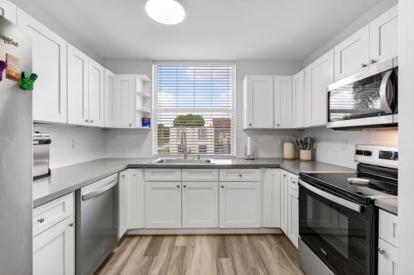 Abbey Village, 9 Willowbrook Ln #208, Delray Beach, Florida 33446, image 3