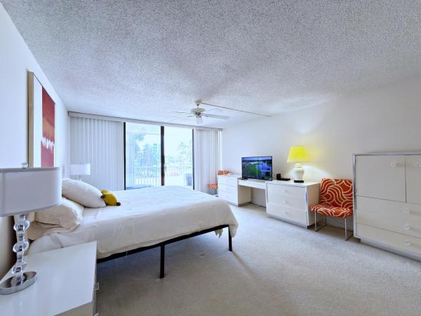 The Barclay, 3546 S Ocean Blvd #217, South Palm Beach, Florida 33480, image 1