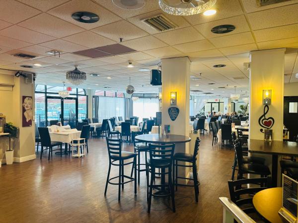 Poinciana Place 3, 3595 Birdie Dr #601, Lake Worth Beach, Florida 33467, image 1