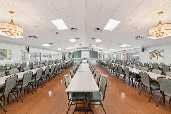 Palm Beach Leisureville, 1204 SW 24th St, Boynton Beach, Florida 33426, image 1