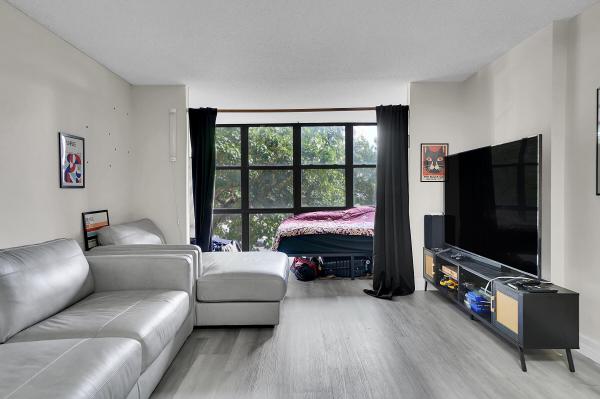 Oceanview Park, 1000 Parkview Dr #Unit 306, Hallandale Beach, Florida 33009, image 1