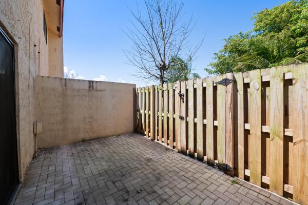 Towne Place Of Pompano, 3281 E Golf Blvd #4, Pompano Beach, Florida 33064, image 1