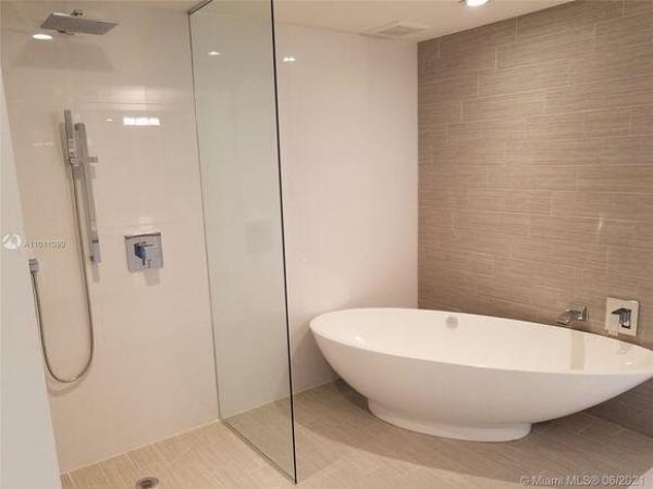 Parque Towers, 330 Sunny Isles Blvd #5-703, Sunny Isles Beach, Florida 33160, image 3
