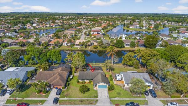 Huntington Woods, 132 Parkwood Dr, Royal Palm Beach, Florida 33411, image 1