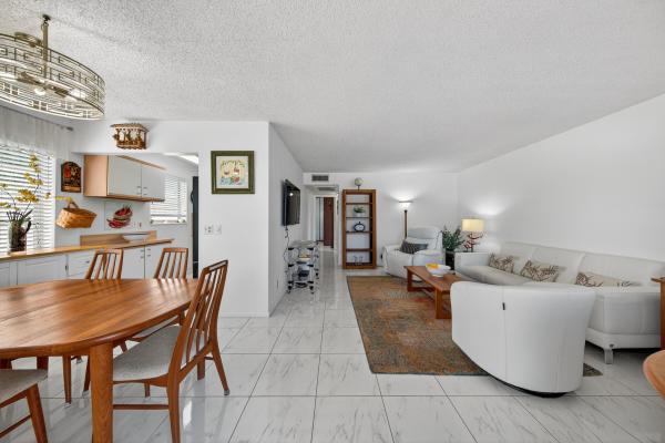 Harwood, 21 Harwood B, Deerfield Beach, Florida 33442, image 1