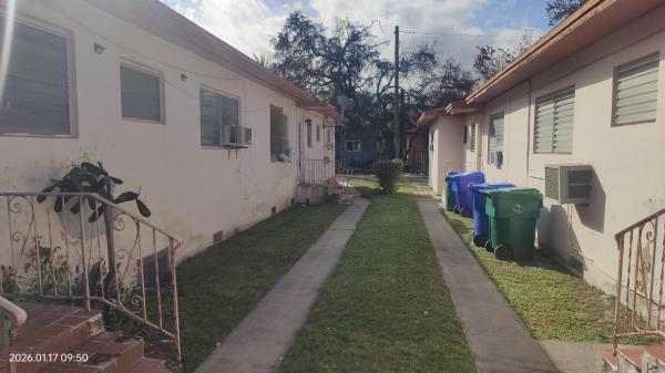 Bowling Green, 760 NW 52nd St, Miami, Florida 33127, image 2